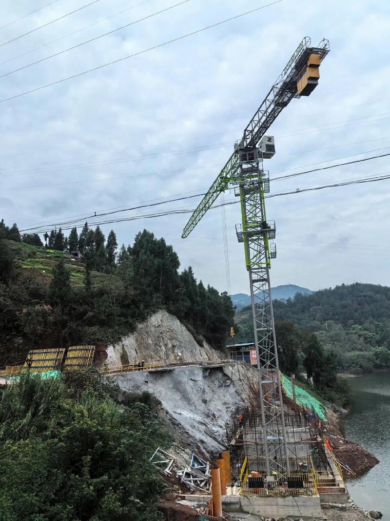 塔吊 #塔機租賃 助力高鐵建設(shè),又是新的進展咯.#
